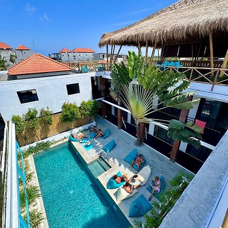 Canggu Central Hostel Bagian luar foto