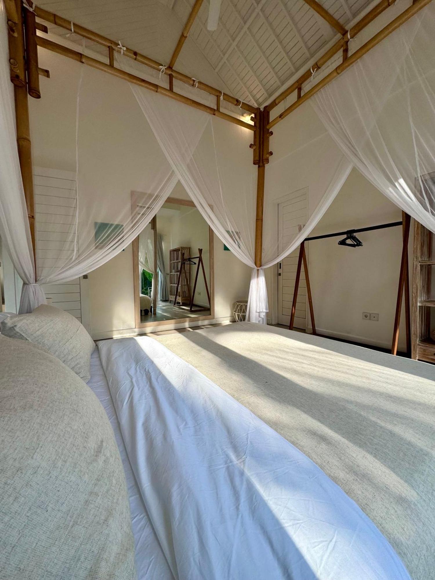 Canggu Central Hostel Bagian luar foto