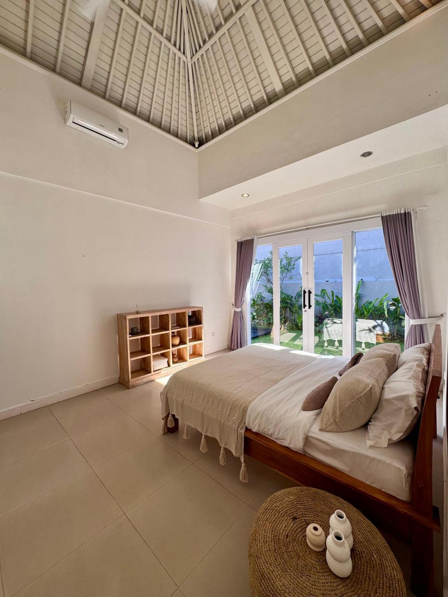 Canggu Central Hostel Bagian luar foto